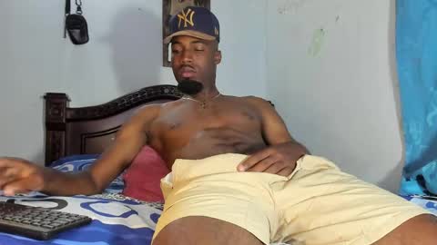 Snapshot of tyson__karter chatting on 04-17-26, 11:52 david online show from 04-17-26, 11:52