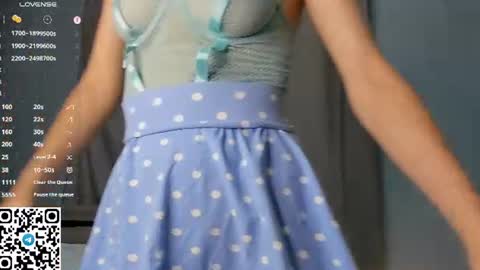 Snapshot of tyty_pupu chatting on 07-27-26, 07:21 Christine 3 Next broadcast tomorrow at 2100 GMT 5 online show from 07-27-26, 07:21