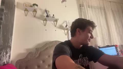 tyy0ung online show from 06-02-26, 03:19