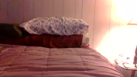 Snapshot of u_caught_us chatting on 12-12-24, 09:26 u_caught_us online show from 12-12-24, 09:26