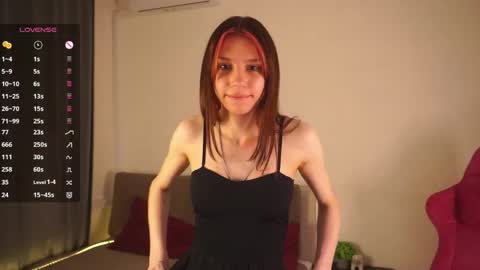 Snapshot of udelaborom chatting on 05-13-26, 07:11 Lili online show from 05-13-26, 07:11