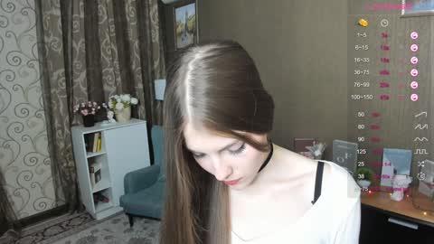 Snapshot of udeledelmoref chatting on 12-26-24, 12:46 Liky online show from 12-26-24, 12:46