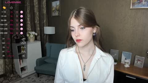 Snapshot of udeledelmoref chatting on 01-21-25, 08:43 Liky online show from 01-21-25, 08:43
