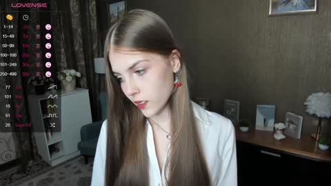 Snapshot of udeledelmoref chatting on 01-28-25, 08:47 Liky online show from 01-28-25, 08:47