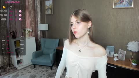 Snapshot of udeledelmoref chatting on 01-30-25, 10:29 Liky online show from 01-30-25, 10:29