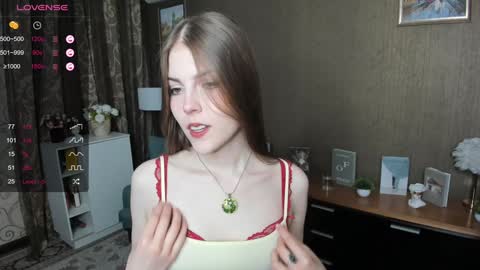 Snapshot of udeledelmoref chatting on 01-31-25, 08:43 Liky online show from 01-31-25, 08:43