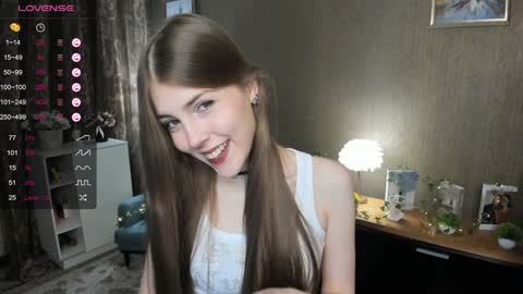 Snapshot of udeledelmoref chatting on 02-08-25, 09:15 Liky online show from 02-08-25, 09:15