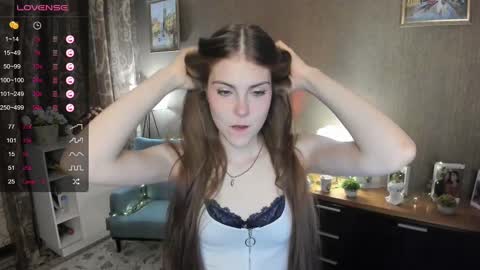 Snapshot of udeledelmoref chatting on 02-27-25, 11:37 Liky online show from 02-27-25, 11:37