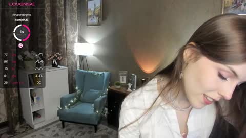 Snapshot of udeledelmoref chatting on 03-08-25, 12:44 Liky online show from 03-08-25, 12:44