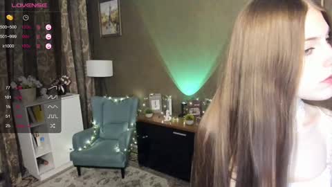 Snapshot of udeledelmoref chatting on 03-09-25, 03:32 Liky online show from 03-09-25, 03:32