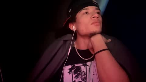 Snapshot of uhdummy chatting on 01-22-25, 06:31 snap mixedaddyx ig drexdummy online show from 01-22-25, 06:31