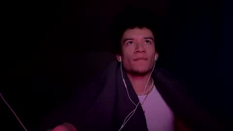 Snapshot of uhdummy chatting on 01-28-25, 03:47 snap mixedaddyx ig drexdummy online show from 01-28-25, 03:47