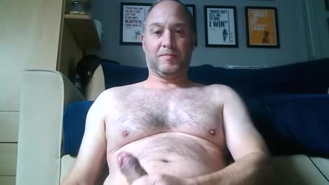 ukflasher online show from 10-21-25, 01:12