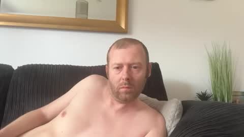 ukmatty3 online show from 04-17-26, 02:53