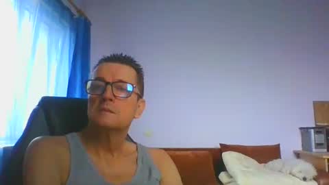 Snapshot of ulmeni4 chatting on 01-06-26, 09:24 ulmeni4 online show from 01-06-26, 09:24