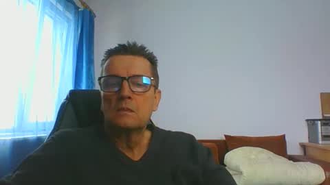 Snapshot of ulmeni4 chatting on 01-07-26, 11:23 ulmeni4 online show from 01-07-26, 11:23