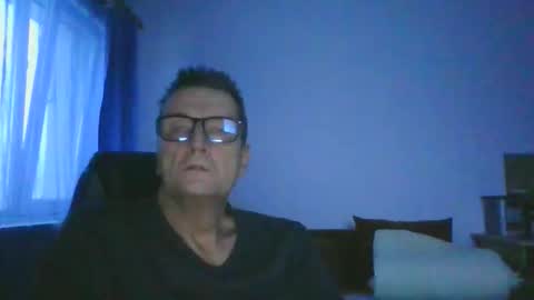 Snapshot of ulmeni4 chatting on 01-12-26, 03:06 ulmeni4 online show from 01-12-26, 03:06