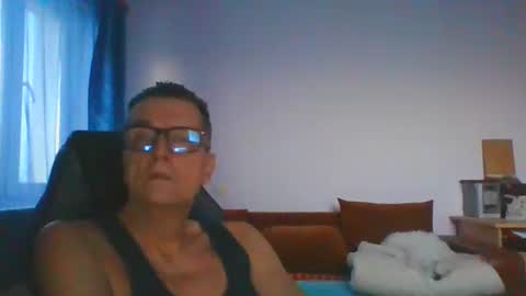 Snapshot of ulmeni4 chatting on 01-16-26, 03:16 ulmeni4 online show from 01-16-26, 03:16