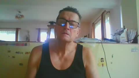 Snapshot of ulmeni4 chatting on 02-01-26, 07:18 ulmeni4 online show from 02-01-26, 07:18
