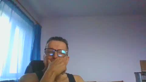 Snapshot of ulmeni4 chatting on 02-04-26, 06:52 ulmeni4 online show from 02-04-26, 06:52