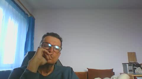 Snapshot of ulmeni4 chatting on 02-17-26, 08:11 ulmeni4 online show from 02-17-26, 08:11