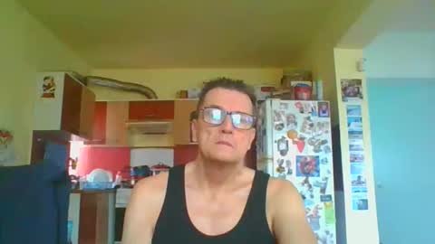 Snapshot of ulmeni4 chatting on 02-22-26, 08:24 ulmeni4 online show from 02-22-26, 08:24