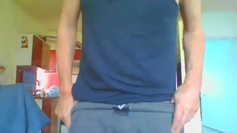 Snapshot of ulmeni4 chatting on 02-25-26, 08:57 ulmeni4 online show from 02-25-26, 08:57