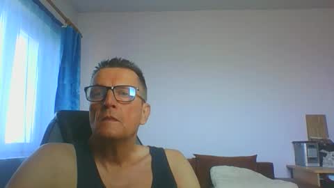 Snapshot of ulmeni4 chatting on 03-14-26, 08:20 ulmeni4 online show from 03-14-26, 08:20