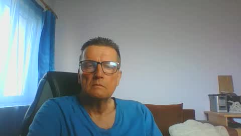 Snapshot of ulmeni4 chatting on 03-17-26, 07:01 ulmeni4 online show from 03-17-26, 07:01