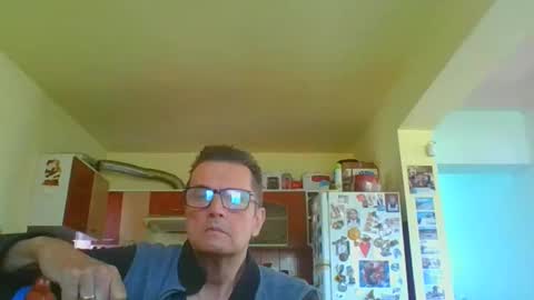 ulmeni4 online show from 05-05-26, 11:51
