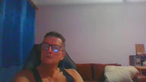 ulmeni7 online show from 11-17-25, 07:41