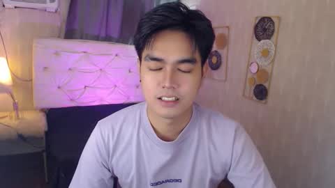 Snapshot of ultimatesexytrans chatting on 11-13-25, 06:29 Alex online show from 11-13-25, 06:29