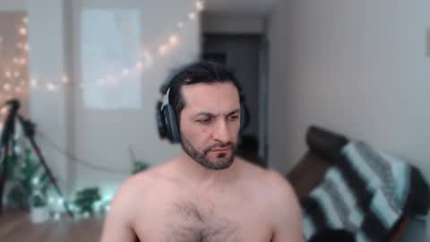 ultratoaster online show from 01-11-25, 08:43