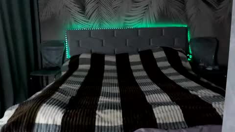 Snapshot of ulystar chatting on 10-24-25, 07:49 Ulyana online show from 10-24-25, 07:49