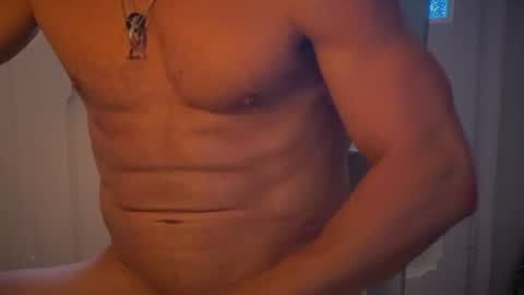 Snapshot of um_cammusc chatting on 06-26-26, 01:48 Um CM online show from 06-26-26, 01:48