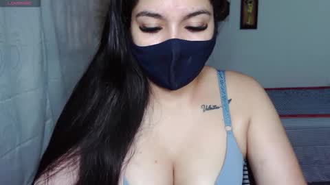 Snapshot of umarany chatting on 09-11-25, 12:27 umarani online show from 09-11-25, 12:27