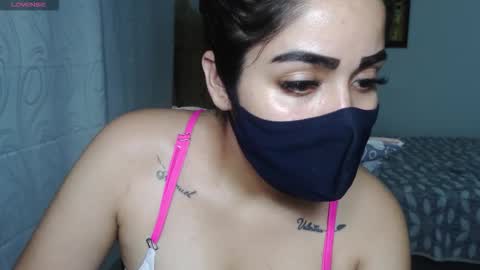 Snapshot of umarany chatting on 10-04-25, 01:14 umarani online show from 10-04-25, 01:14