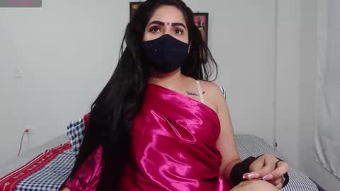 Snapshot of umarany chatting on 11-19-25, 07:03 umarani online show from 11-19-25, 07:03