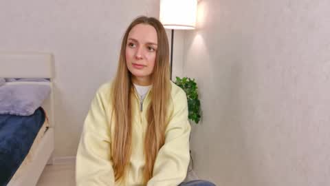 Snapshot of umbrasylph chatting on 03-23-26, 07:12 Emily online show from 03-23-26, 07:12