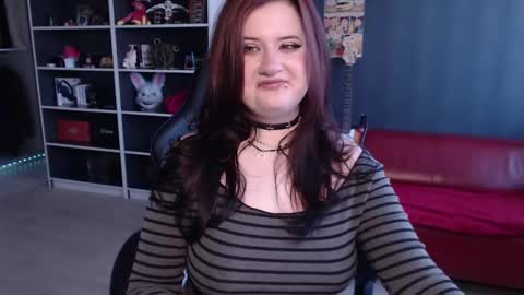 Julia online show from 02-04-26, 05:24