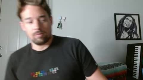 Snapshot of umphreak42 chatting on 05-23-26, 01:59 Andrew online show from 05-23-26, 01:59
