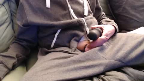 Snapshot of unclephilb chatting on 12-11-24, 07:03 Good Boi online show from 12-11-24, 07:03