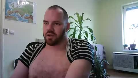 Uncut Strong online show from 02-01-25, 09:43