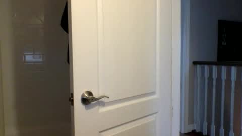 Buzz Bigcock online show from 04-30-26, 08:57