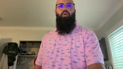 uncutbeard129840 online show from 10-10-25, 12:42