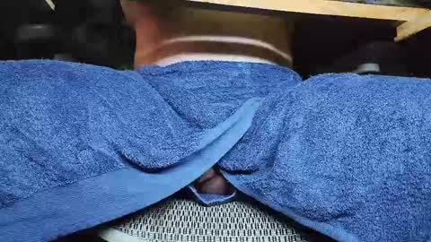 Under the desk online show from 11-22-25, 09:47