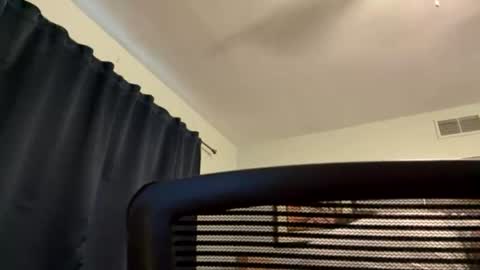 Snapshot of undress_me_ chatting on 06-14-26, 04:53 undress me online show from 06-14-26, 04:53