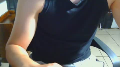 Snapshot of undressme_ chatting on 07-15-26, 07:35 UndressMe online show from 07-15-26, 07:35