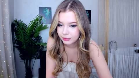 Alice online show from 02-16-25, 02:43