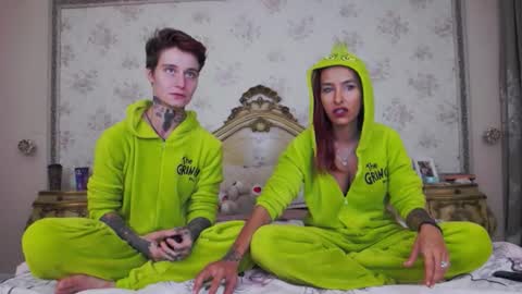 Snapshot of unholyangels_ chatting on 10-15-25, 10:10 Selenna And Kenny online show from 10-15-25, 10:10